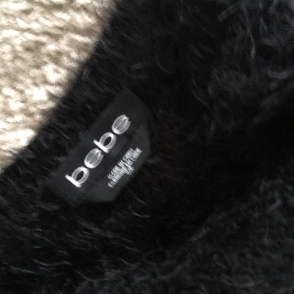 Bebe 3/4 sleeve sweater V neck